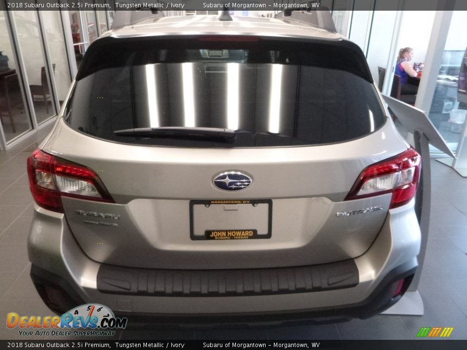 2018 Subaru Outback 2.5i Premium Tungsten Metallic / Ivory Photo #9