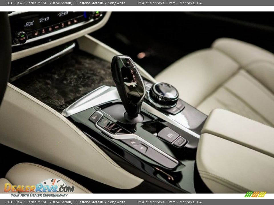 2018 BMW 5 Series M550i xDrive Sedan Bluestone Metallic / Ivory White Photo #7