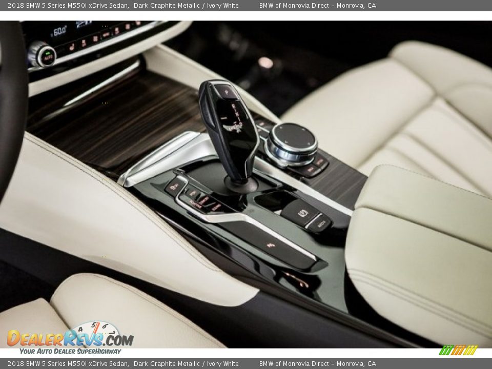 2018 BMW 5 Series M550i xDrive Sedan Dark Graphite Metallic / Ivory White Photo #7