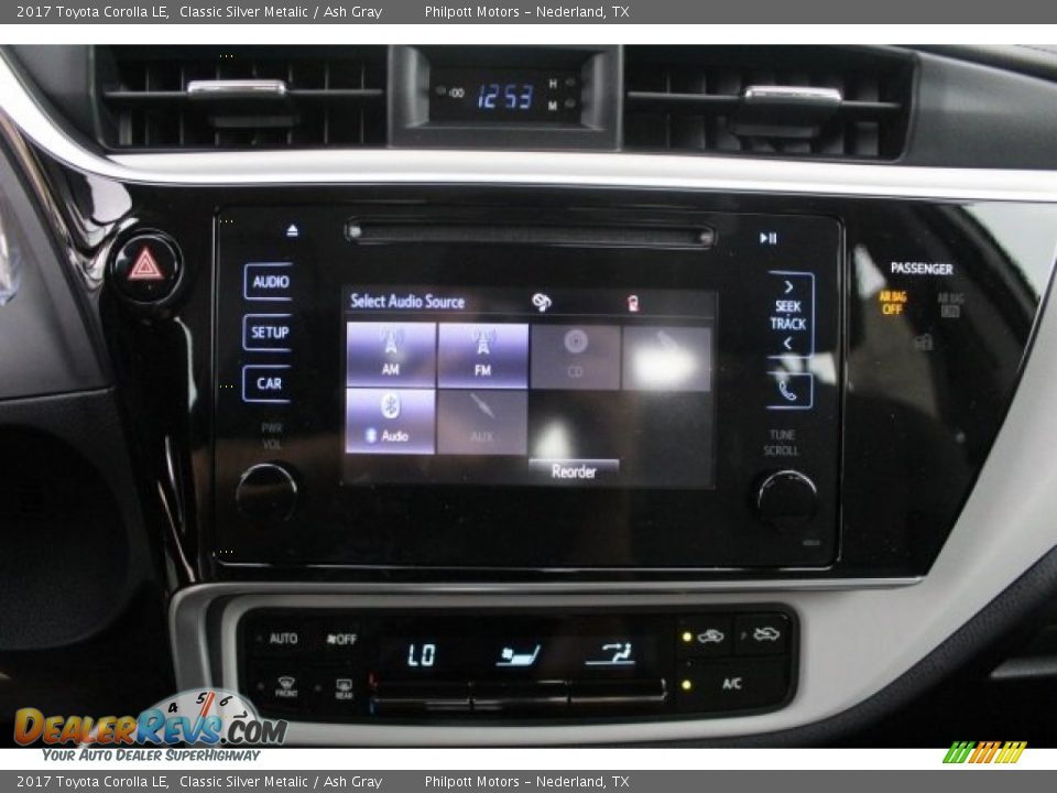 2017 Toyota Corolla LE Classic Silver Metalic / Ash Gray Photo #12