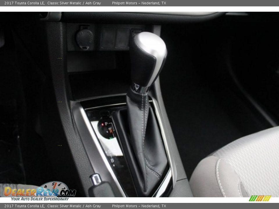 2017 Toyota Corolla LE Classic Silver Metalic / Ash Gray Photo #13