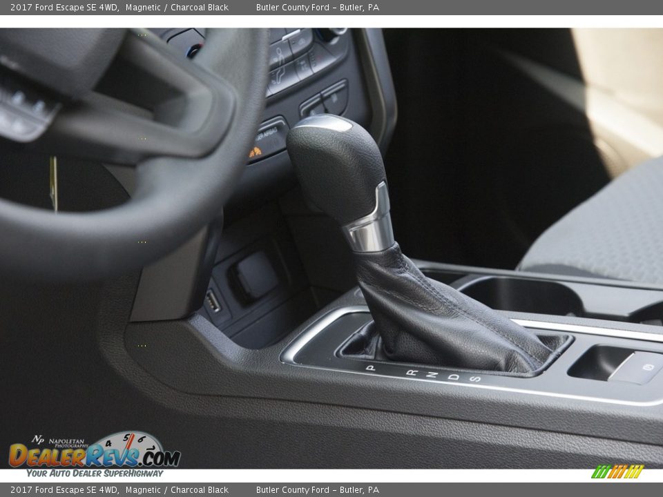 2017 Ford Escape SE 4WD Magnetic / Charcoal Black Photo #11