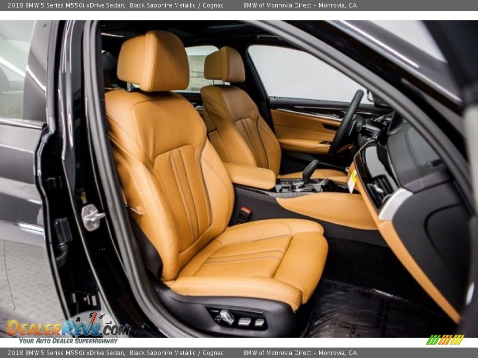 2018 BMW 5 Series M550i xDrive Sedan Black Sapphire Metallic / Cognac Photo #2