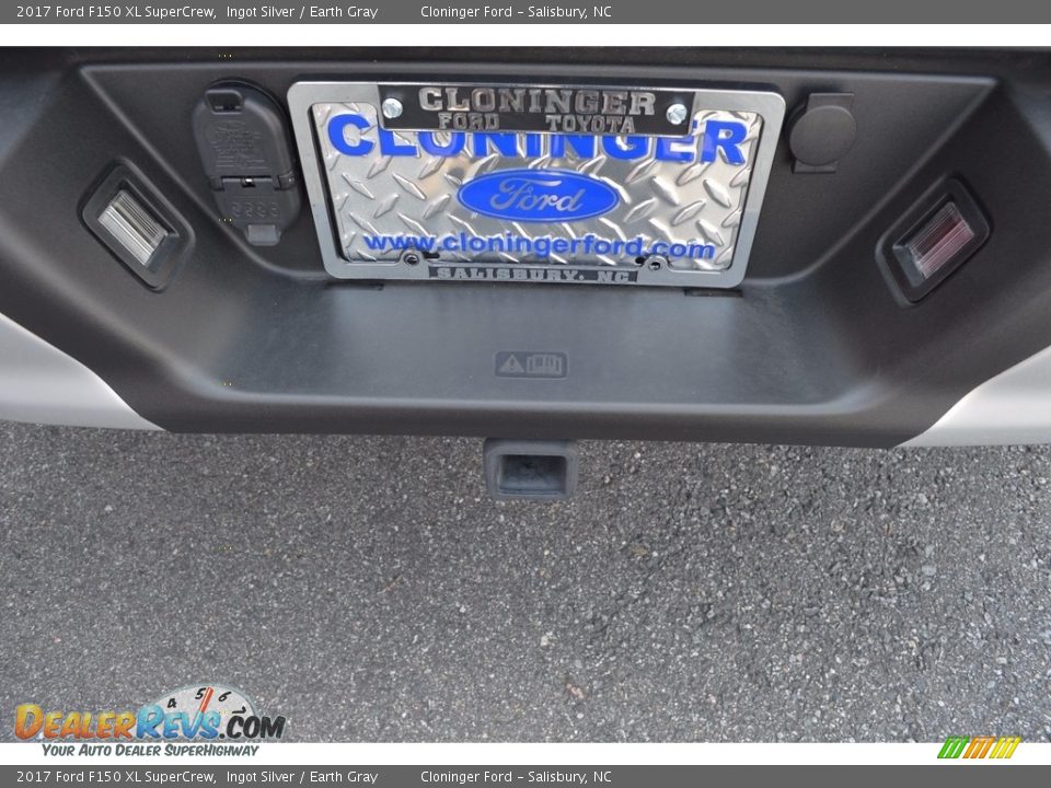 2017 Ford F150 XL SuperCrew Ingot Silver / Earth Gray Photo #5