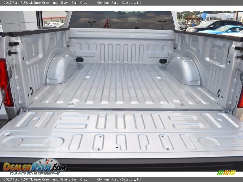 2017 Ford F150 XL SuperCrew Ingot Silver / Earth Gray Photo #6