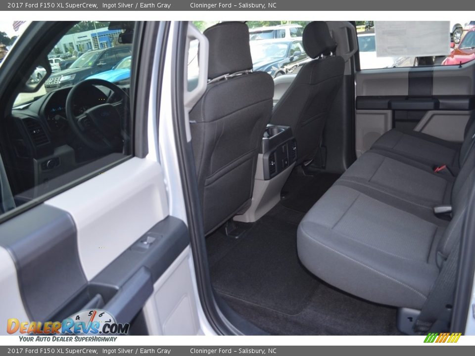 2017 Ford F150 XL SuperCrew Ingot Silver / Earth Gray Photo #10