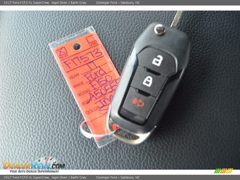 2017 Ford F150 XL SuperCrew Ingot Silver / Earth Gray Photo #18