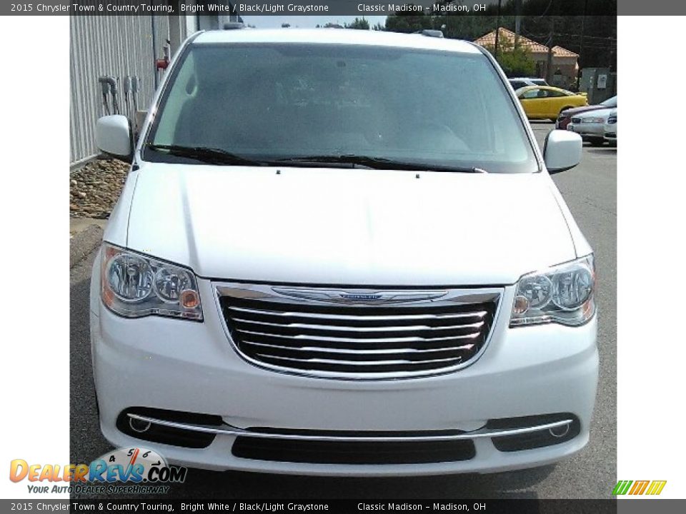 2015 Chrysler Town & Country Touring Bright White / Black/Light Graystone Photo #2