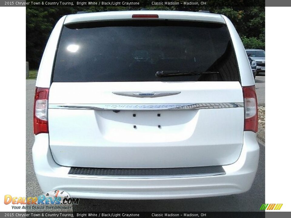 2015 Chrysler Town & Country Touring Bright White / Black/Light Graystone Photo #5