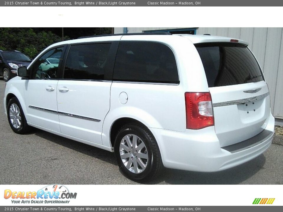 2015 Chrysler Town & Country Touring Bright White / Black/Light Graystone Photo #6