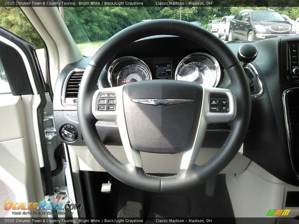 2015 Chrysler Town & Country Touring Bright White / Black/Light Graystone Photo #10