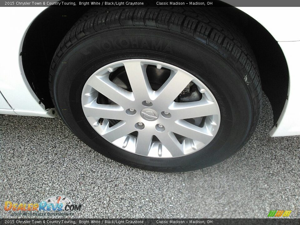 2015 Chrysler Town & Country Touring Bright White / Black/Light Graystone Photo #22