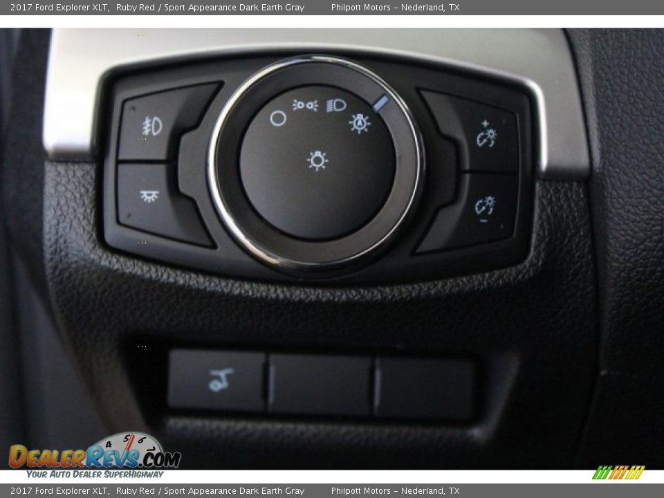 2017 Ford Explorer XLT Ruby Red / Sport Appearance Dark Earth Gray Photo #19