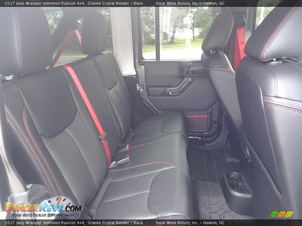 2017 Jeep Wrangler Unlimited Rubicon 4x4 Granite Crystal Metallic / Black Photo #12