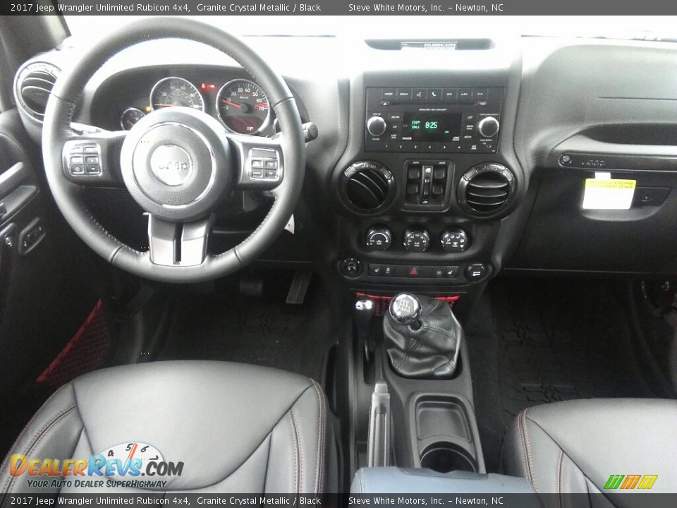 2017 Jeep Wrangler Unlimited Rubicon 4x4 Granite Crystal Metallic / Black Photo #16