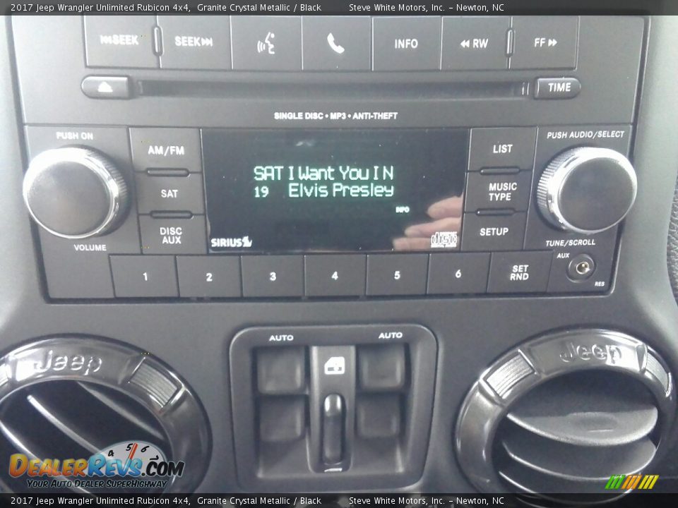 2017 Jeep Wrangler Unlimited Rubicon 4x4 Granite Crystal Metallic / Black Photo #21