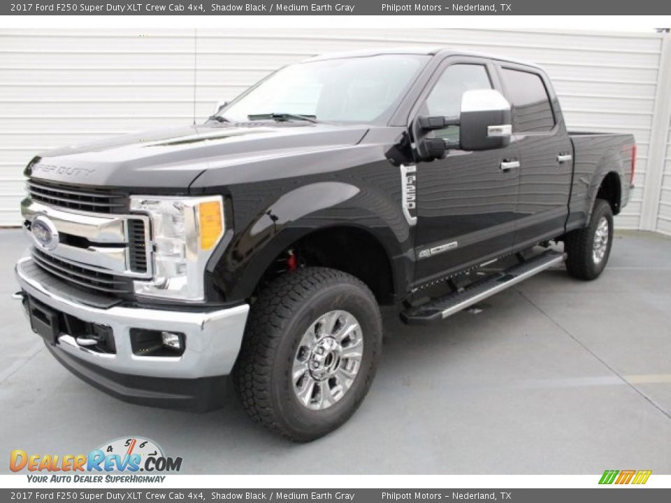 2017 Ford F250 Super Duty XLT Crew Cab 4x4 Shadow Black / Medium Earth Gray Photo #3