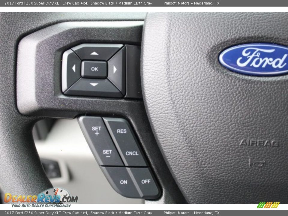 2017 Ford F250 Super Duty XLT Crew Cab 4x4 Shadow Black / Medium Earth Gray Photo #16