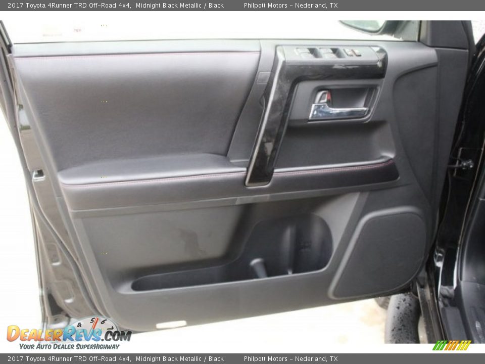2017 Toyota 4Runner TRD Off-Road 4x4 Midnight Black Metallic / Black Photo #10