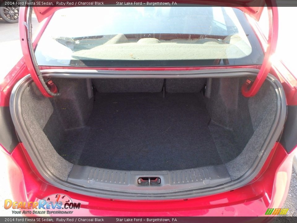 2014 Ford Fiesta SE Sedan Ruby Red / Charcoal Black Photo #6