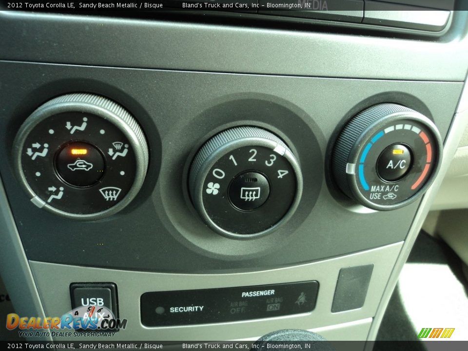 2012 Toyota Corolla LE Sandy Beach Metallic / Bisque Photo #17