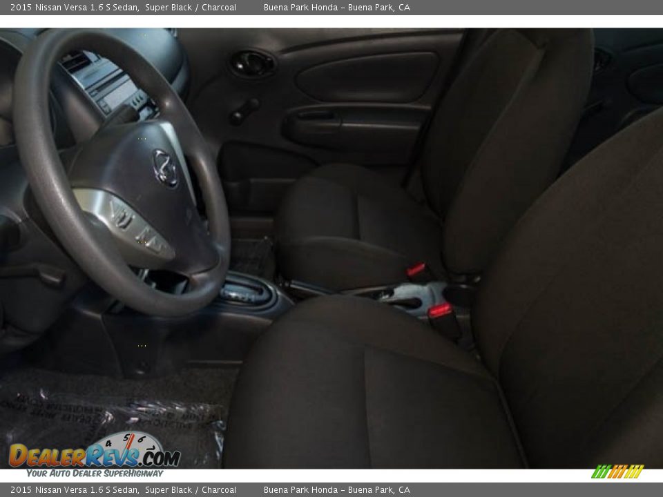 2015 Nissan Versa 1.6 S Sedan Super Black / Charcoal Photo #3