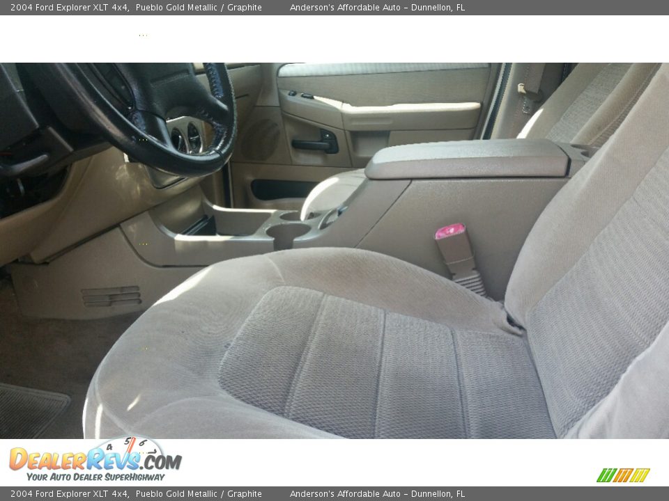 2004 Ford Explorer XLT 4x4 Pueblo Gold Metallic / Graphite Photo #10