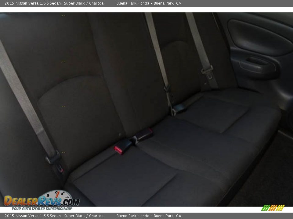 2015 Nissan Versa 1.6 S Sedan Super Black / Charcoal Photo #15