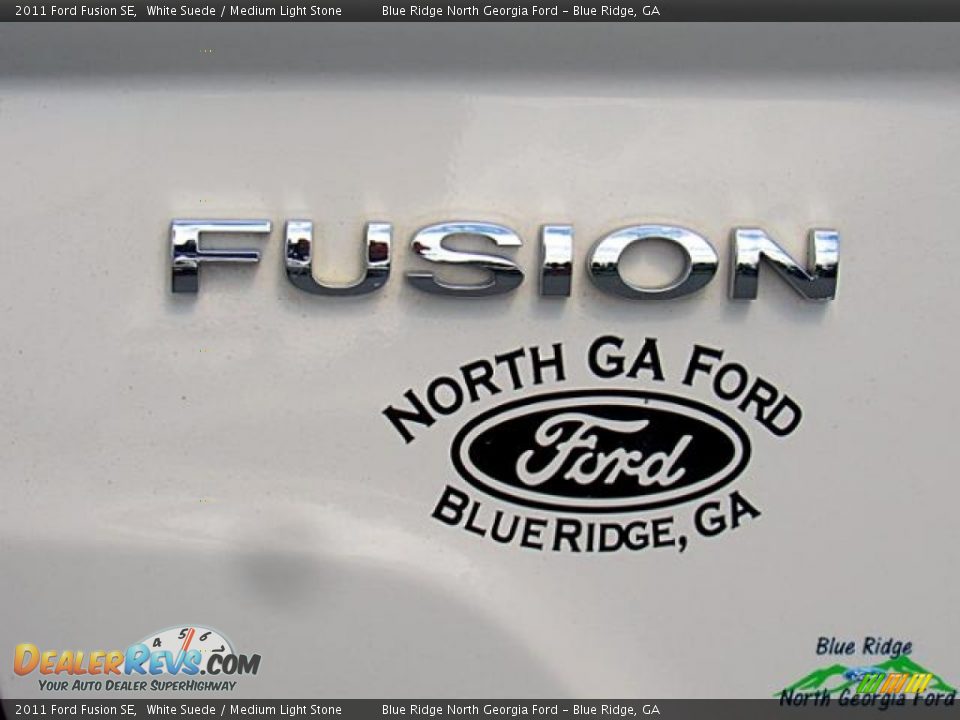 2011 Ford Fusion SE White Suede / Medium Light Stone Photo #32