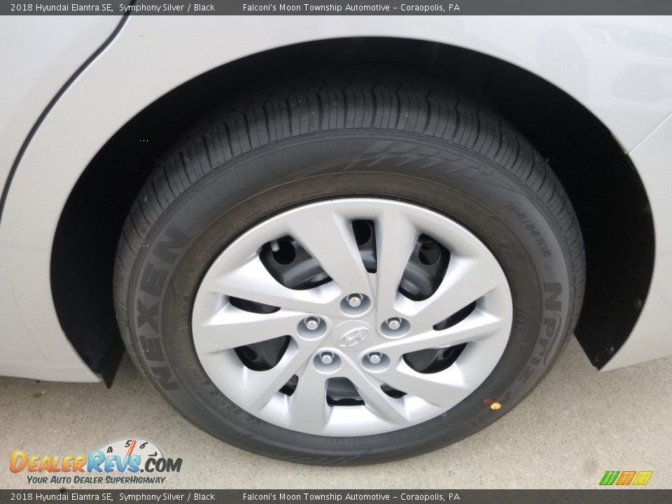 2018 Hyundai Elantra SE Symphony Silver / Black Photo #8