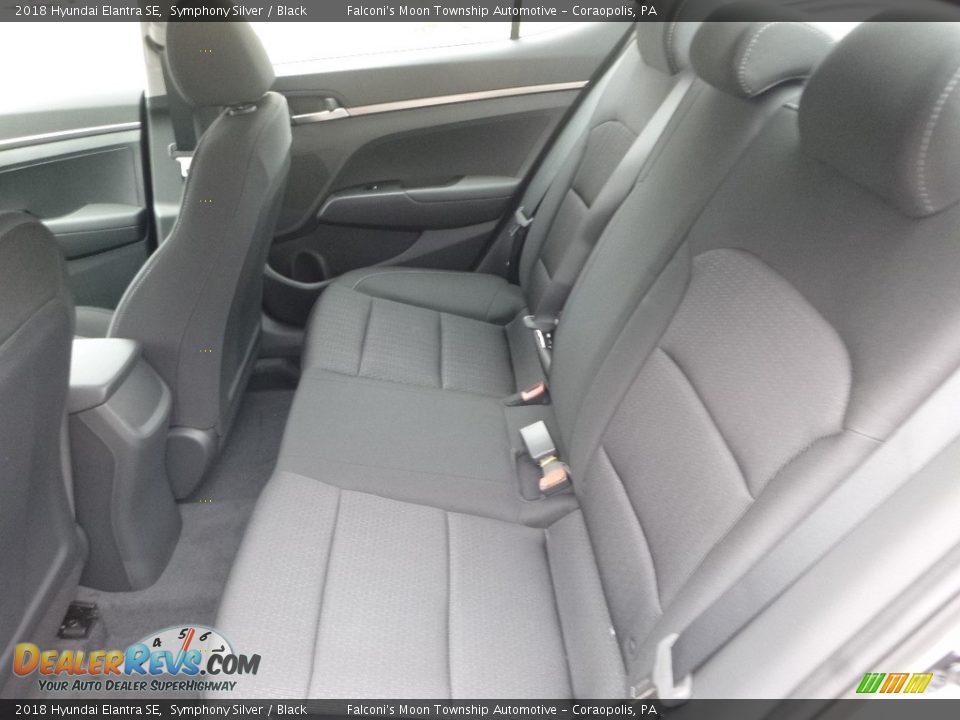 2018 Hyundai Elantra SE Symphony Silver / Black Photo #9