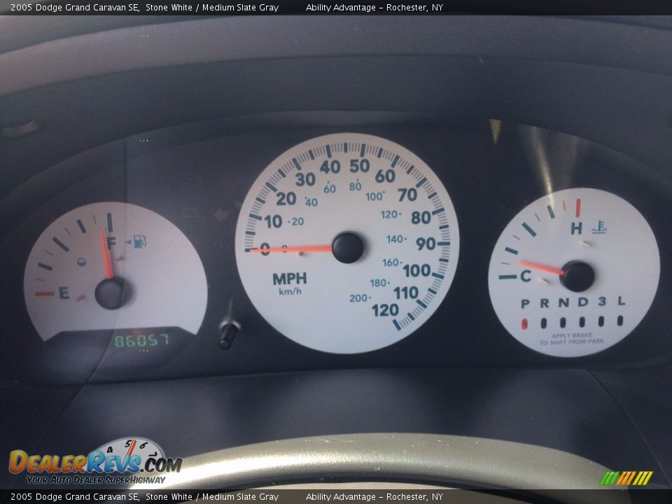 2005 Dodge Grand Caravan SE Stone White / Medium Slate Gray Photo #16
