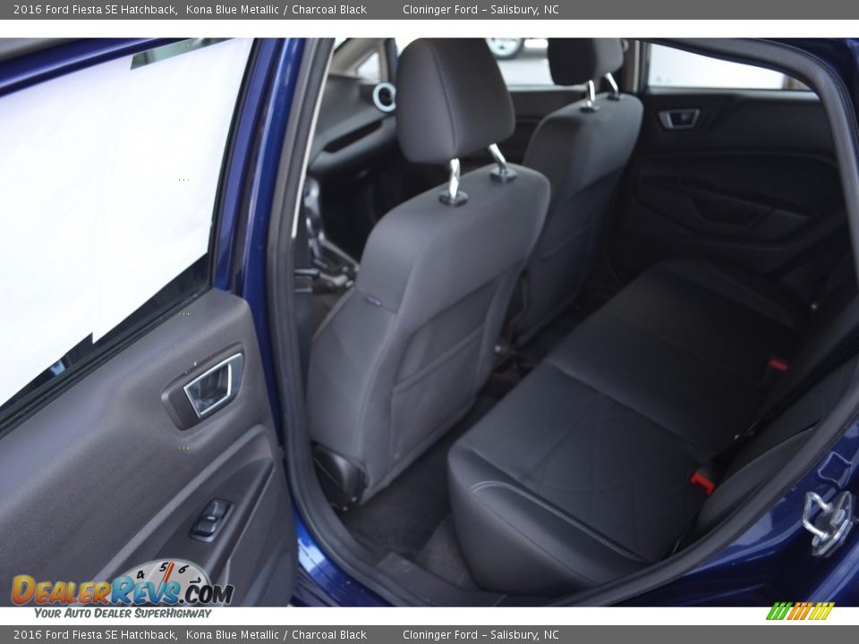2016 Ford Fiesta SE Hatchback Kona Blue Metallic / Charcoal Black Photo #11
