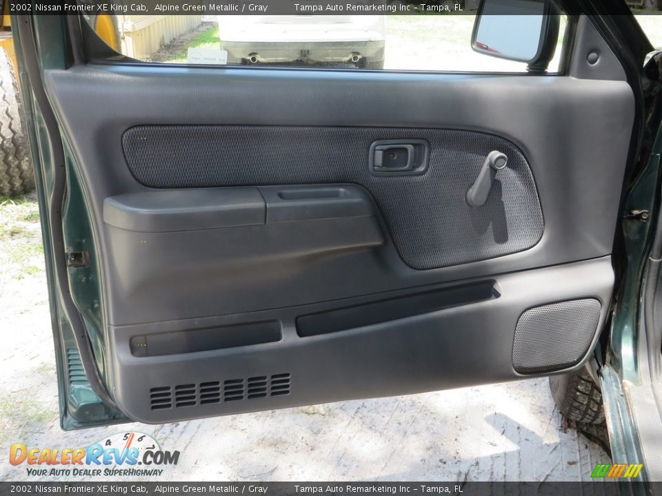 2002 Nissan Frontier XE King Cab Alpine Green Metallic / Gray Photo #10