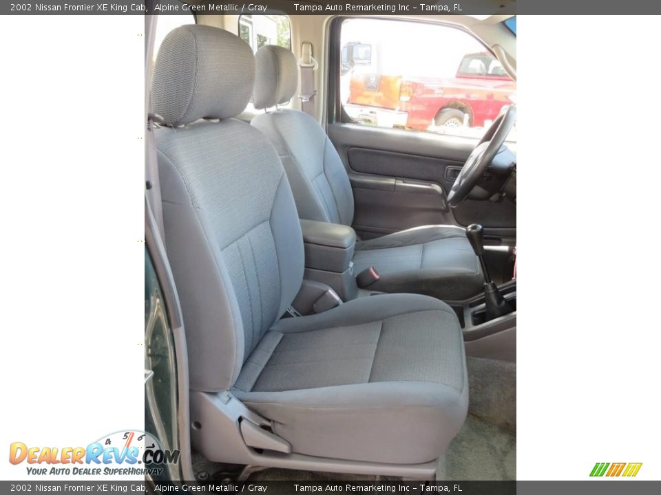 2002 Nissan Frontier XE King Cab Alpine Green Metallic / Gray Photo #13