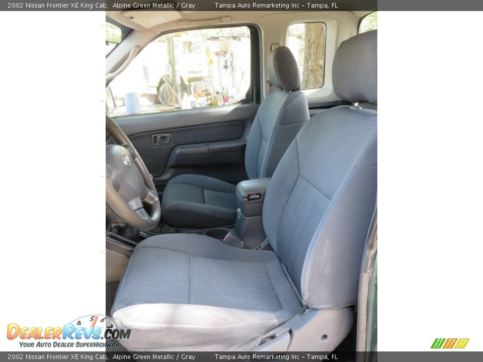 2002 Nissan Frontier XE King Cab Alpine Green Metallic / Gray Photo #14