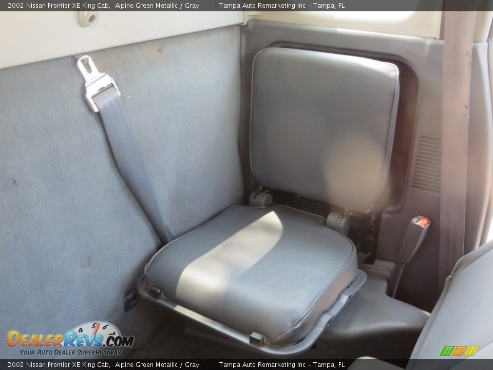 2002 Nissan Frontier XE King Cab Alpine Green Metallic / Gray Photo #22