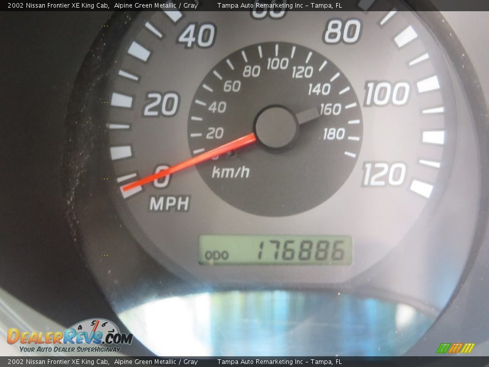 2002 Nissan Frontier XE King Cab Alpine Green Metallic / Gray Photo #25