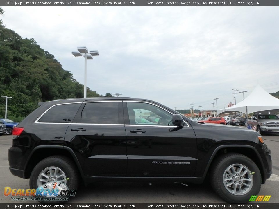 2018 Jeep Grand Cherokee Laredo 4x4 Diamond Black Crystal Pearl / Black Photo #2