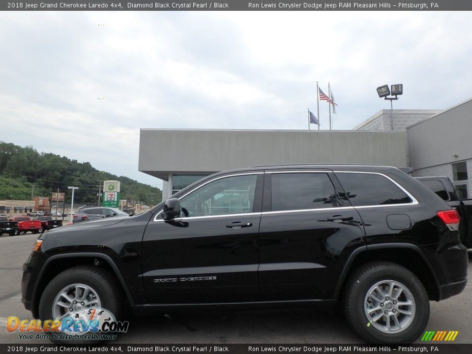 2018 Jeep Grand Cherokee Laredo 4x4 Diamond Black Crystal Pearl / Black Photo #6