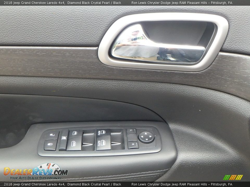 2018 Jeep Grand Cherokee Laredo 4x4 Diamond Black Crystal Pearl / Black Photo #12