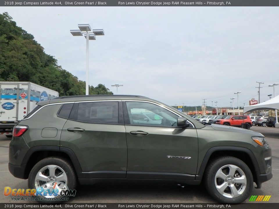 2018 Jeep Compass Latitude 4x4 Olive Green Pearl / Black Photo #2