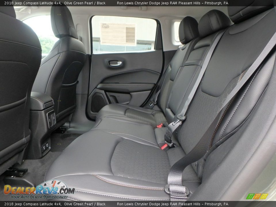 2018 Jeep Compass Latitude 4x4 Olive Green Pearl / Black Photo #10
