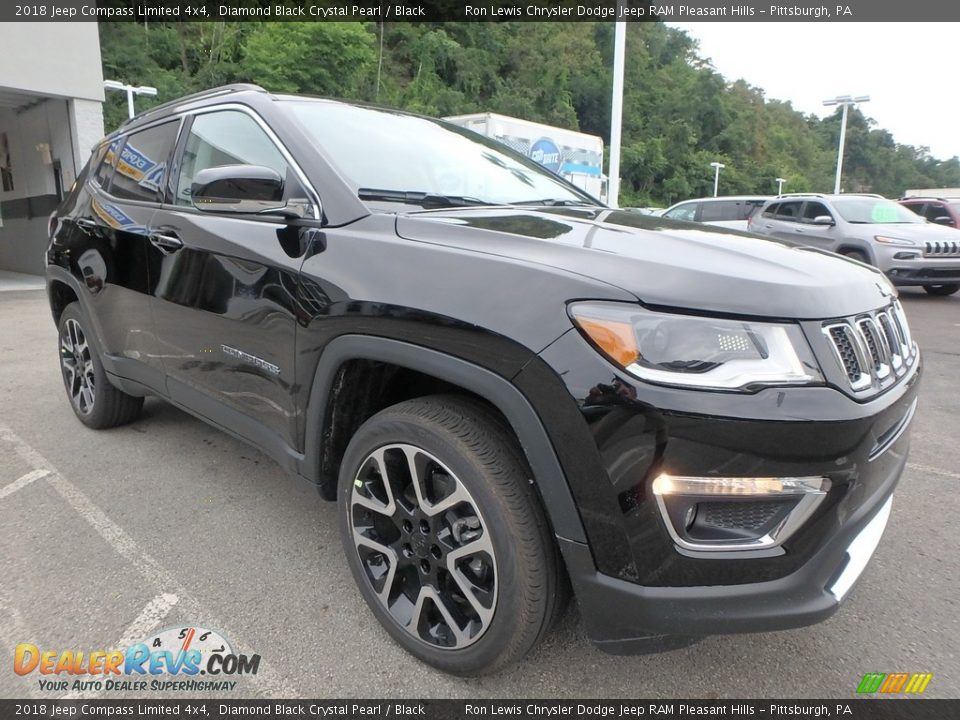 Front 3/4 View of 2018 Jeep Compass Limited 4x4 Photo #1