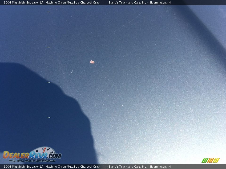 2004 Mitsubishi Endeavor LS Machine Green Metallic / Charcoal Gray Photo #13