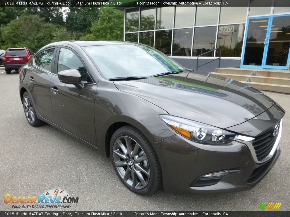 Front 3/4 View of 2018 Mazda MAZDA3 Touring 4 Door Photo #3