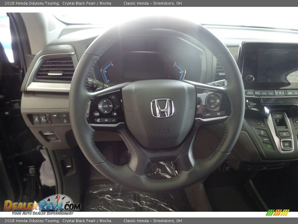 2018 Honda Odyssey Touring Crystal Black Pearl / Mocha Photo #10