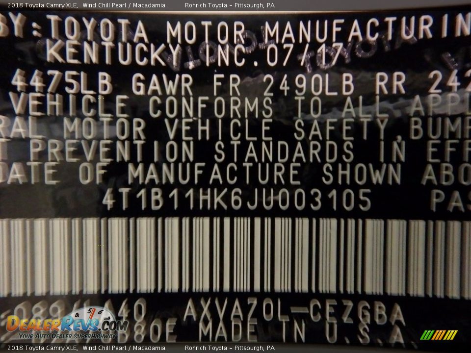 2018 Toyota Camry XLE Wind Chill Pearl / Macadamia Photo #10