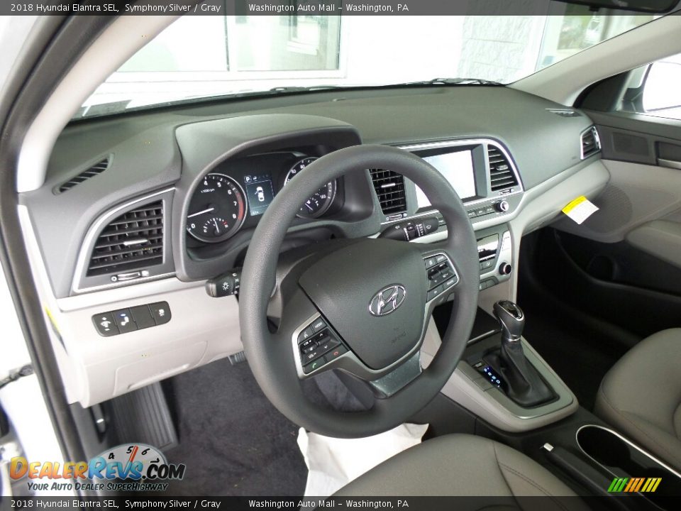 Dashboard of 2018 Hyundai Elantra SEL Photo #9