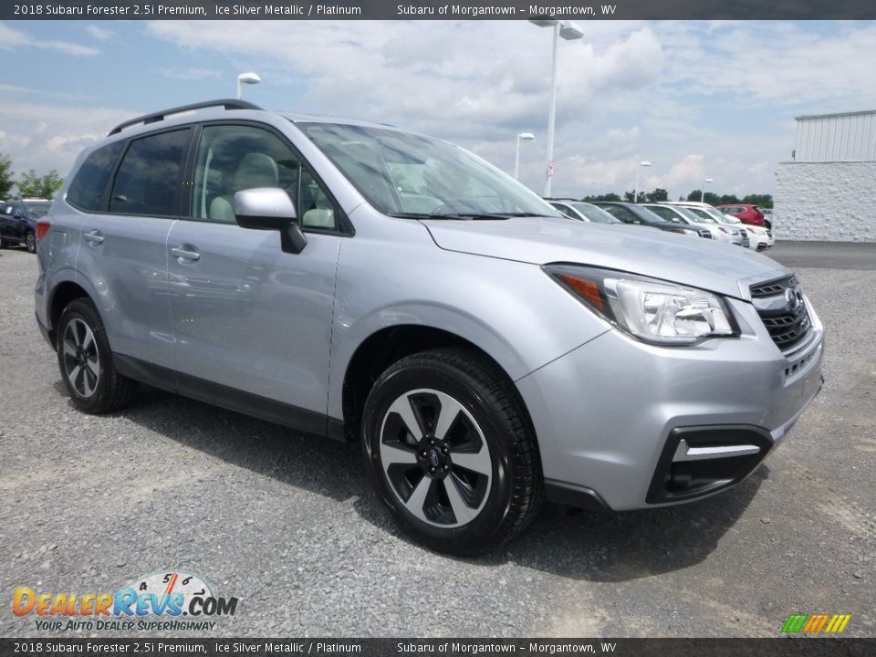 Front 3/4 View of 2018 Subaru Forester 2.5i Premium Photo #1